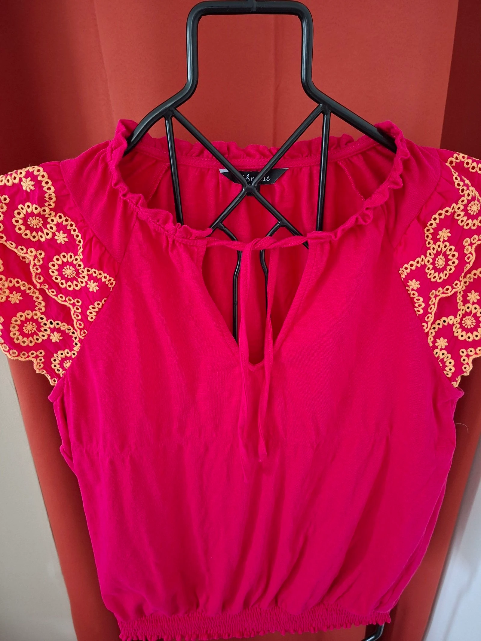 Tee shirt fushia, manches brodées ms mode tM